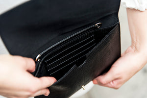 Mila Clutch - London